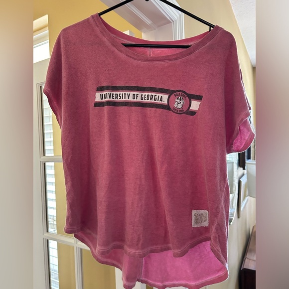 Retro Brand University of Georgia Short-Sleeved Tee with Hi-Low Hem - Picture 4 of 5